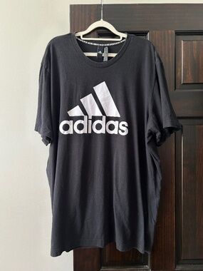 Adidas Black Logo T-Shirt Men’s 2XL Oversized Athletic Graphic Tee